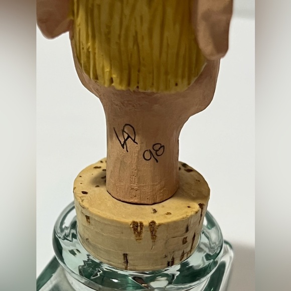Vintage Craved Wood Bottle Cork Topper Signed 1998 Mini Square Glass Baseball Ca - Picture 6 of 10